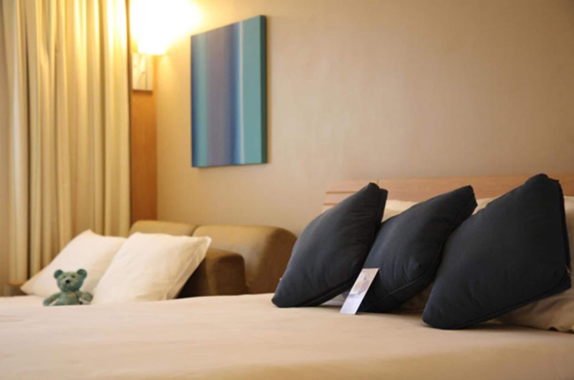 Hotel Novotel Airport 4*
